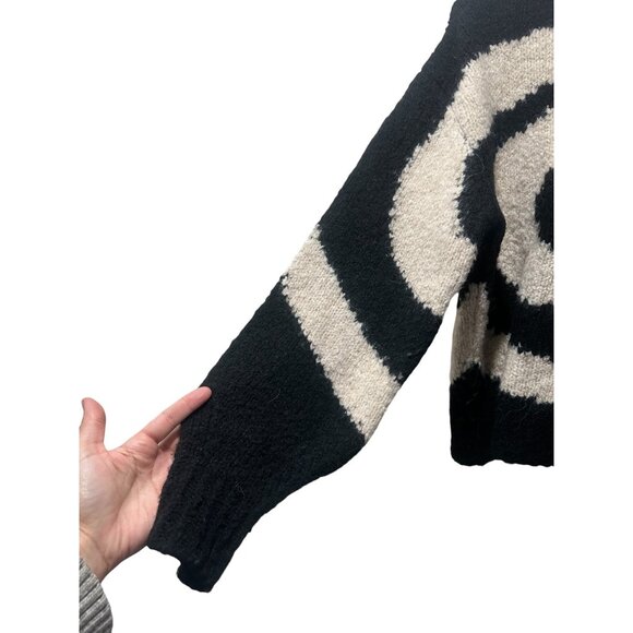 Paloma Wool Twister Sweater Women Medium Off White Black Fuzzy Psychedelic Indie - Picture 10 of 16